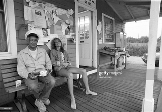 Carly Simon feet photo thumbnail