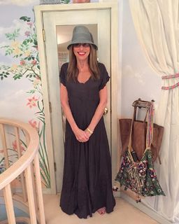 Carly Simon feet photo thumbnail