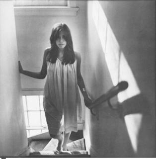 Carly Simon feet photo thumbnail