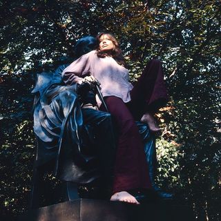 Carly Simon feet photo thumbnail