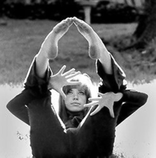 Carly Simon feet photo thumbnail