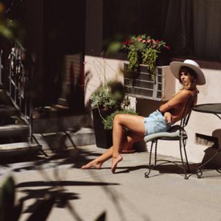 Carmella Rose feet photo thumbnail