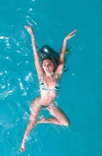 Carmella Rose feet photo thumbnail