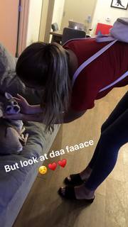 Carmella Rose feet photo thumbnail