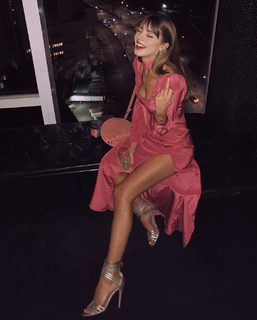 Carmella Rose feet photo thumbnail