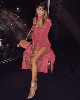 Carmella Rose feet photo thumbnail