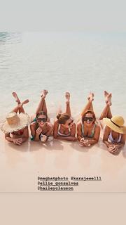 Carmella Rose feet photo thumbnail