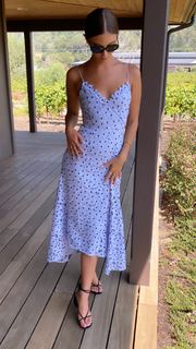 Carmella Rose feet photo thumbnail