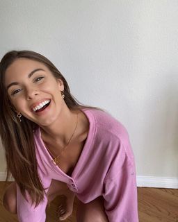 Carmella Rose feet photo thumbnail