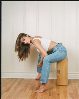 Carmella Rose feet photo thumbnail