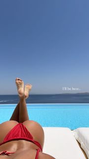 Carmella Rose feet photo thumbnail