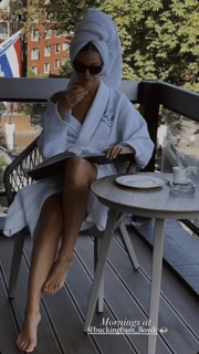 Carmella Rose feet photo thumbnail