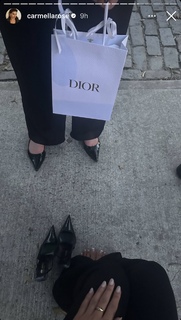 Carmella Rose feet photo thumbnail