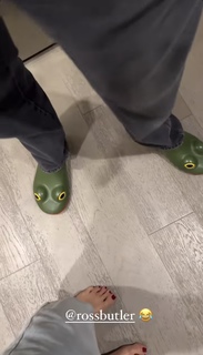 Carmella Rose feet photo thumbnail