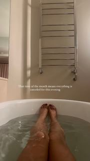 Carmella Rose feet photo thumbnail