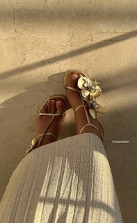 Carmella Rose feet photo thumbnail