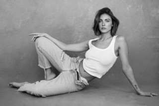 Carmella Rose feet photo thumbnail