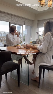 Carmella Rose feet photo thumbnail