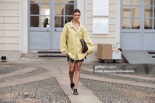 Carmella Rose feet photo thumbnail