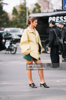 Carmella Rose feet photo thumbnail