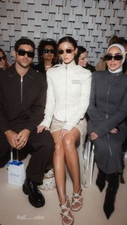 Carmella Rose feet photo thumbnail