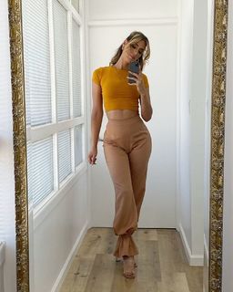 Carmen Carrera feet photo thumbnail
