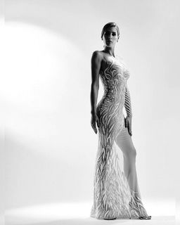 Carmen Carrera feet photo thumbnail