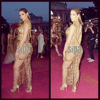 Carmen Carrera feet photo thumbnail