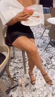Carmen Carrera feet photo thumbnail