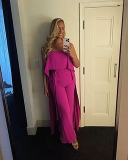 Carmen Carrera feet photo thumbnail