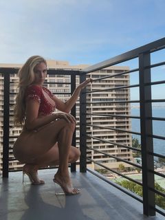 Carmen Carrera feet photo 10