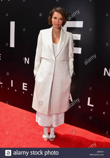 Carmen Ejogo feet photo thumbnail