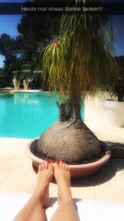 Carmen Geiss feet photo thumbnail