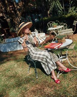 Carmen Lomana feet photo 15