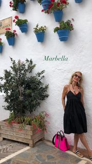 Carmen Lomana feet photo 2
