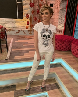 Carmen Muñoz feet photo 2