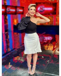 Carmen Muñoz feet photo 1