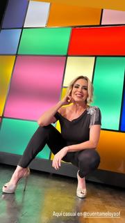 Carmen Muñoz feet photo 10