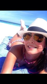 Carmen Villalobos feet photo thumbnail