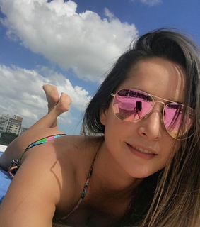 Carmen Villalobos feet photo thumbnail