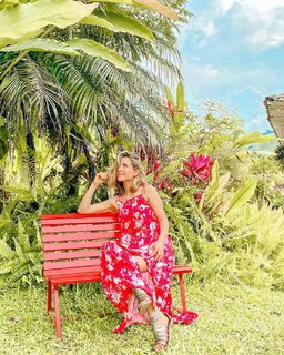 Carmen Villalobos feet photo thumbnail