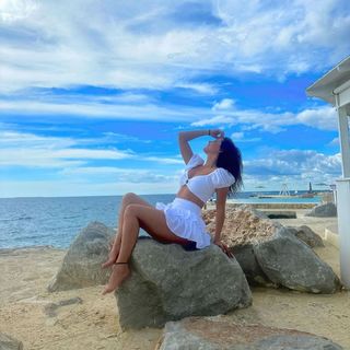 Carmen Villalobos feet photo thumbnail