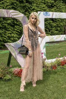 Caro Daur feet photo 1