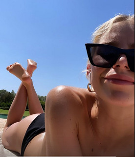 Caro Daur feet photo 17