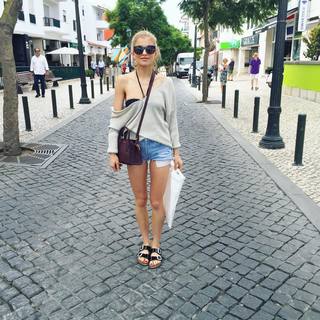 Caro Daur feet photo 14