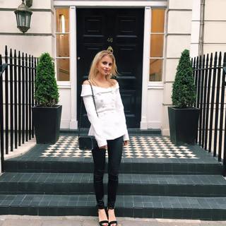 Caro Daur feet photo 8