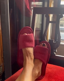 Caro Daur feet photo 4