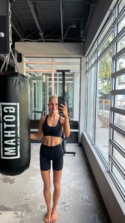 Caro Daur feet photo 9