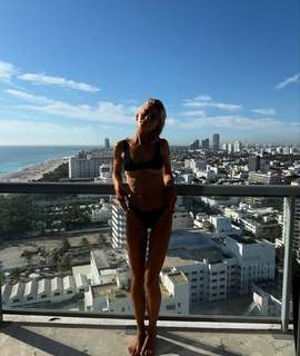 Caro Daur feet photo 16