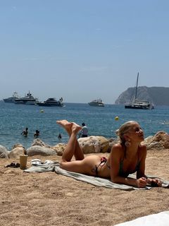 Caro Daur feet photo 3